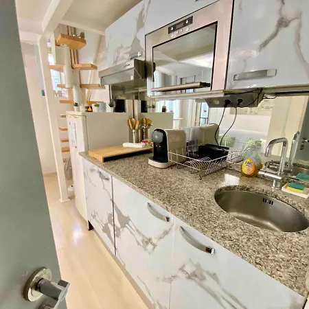 Small Duplex - Downtown - Close To Beaches Lejlighed Nice