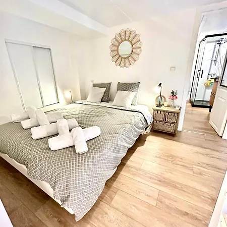 Small Duplex - Downtown - Close To Beaches