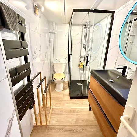 Lejlighed Small Duplex - Downtown - Close To Beaches Nice