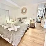 Daire Small Duplex - Downtown - Close To Beaches Nice