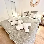 Small Duplex - Downtown - Close To Beaches